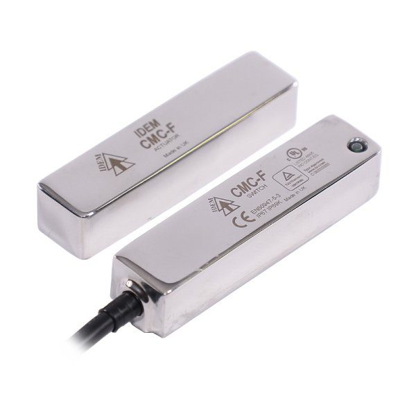 CMC-F-coded-magnetic-safety-interlock-safety-switch.jpg 135001 CMC-F 2NC 2M with LED